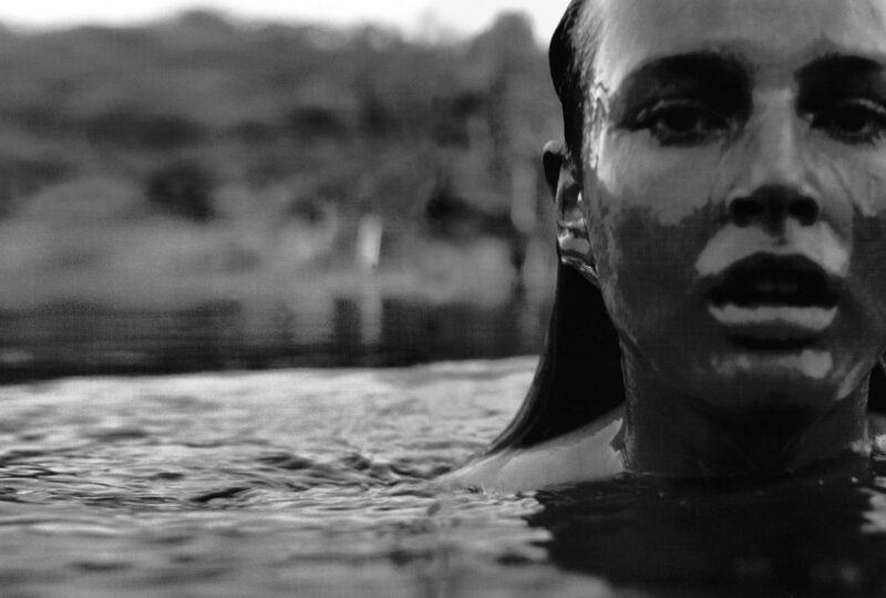 Photographer: Ellen Von Unwerth - Location: New York - Hair: Pier Giuseppe Moroni 