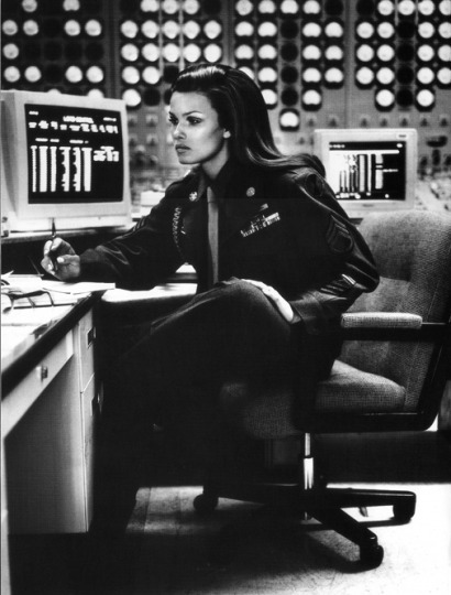 Photographer: Michelangelo Di Battista - Model: Larissa Bondarenko - Location: Hooverdam, Nevada - Hair: Pier Giuseppe Moroni