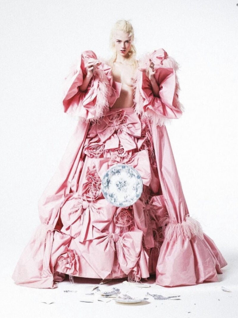 The Collector magazine Ph: Roberta Krasnig Model : @heartofthekristos Creative director: Andrea Bettoni Stylist : Sara Paolucci Make up : Annamaria Negri Hair Pier Giuseppe Moroni