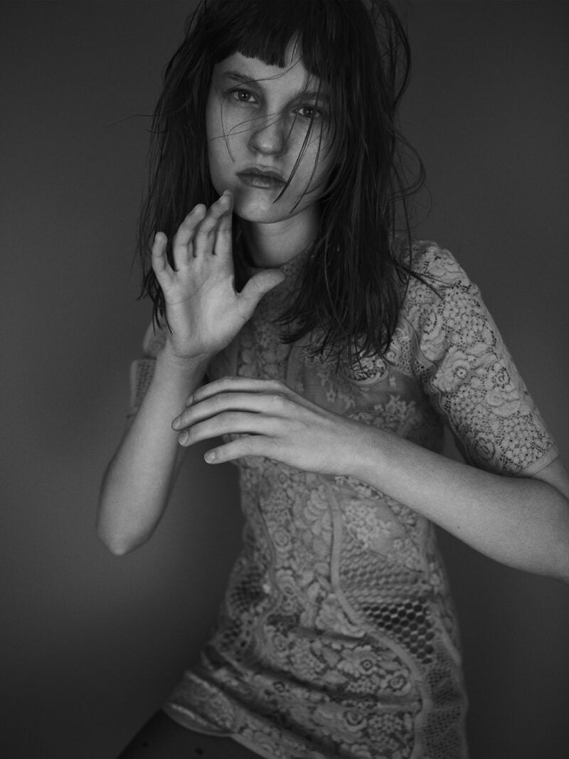 D la Repubblica Model:Sade Vanderhoeven Ph : Jan welters Stylist: Rachele Bagnato Make Up: Seiko Hair: Pier Giuseppe Moroni Dress: Stella Mc Cartney