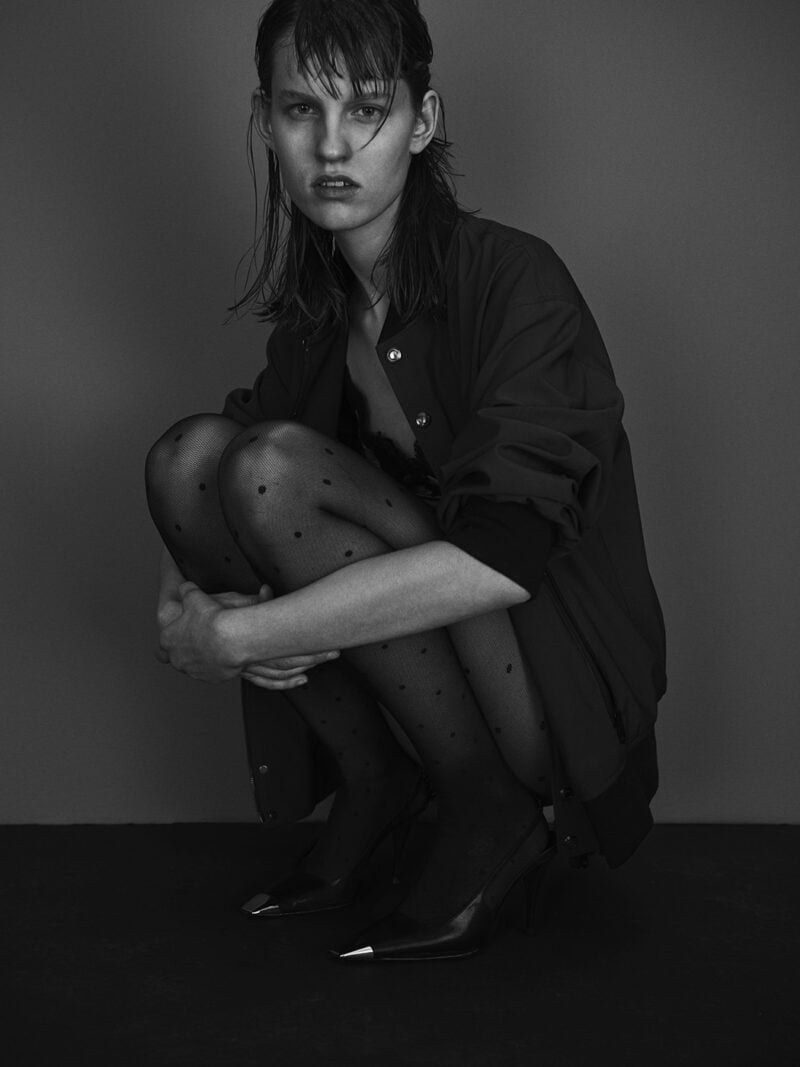 D la Repubblica Model:Sade Vanderhoeven Ph : Jan welters Stylist: Rachele Bagnato Make Up: Seiko Hair: Pier Giuseppe Moroni Dress: Stella Mc Cartney