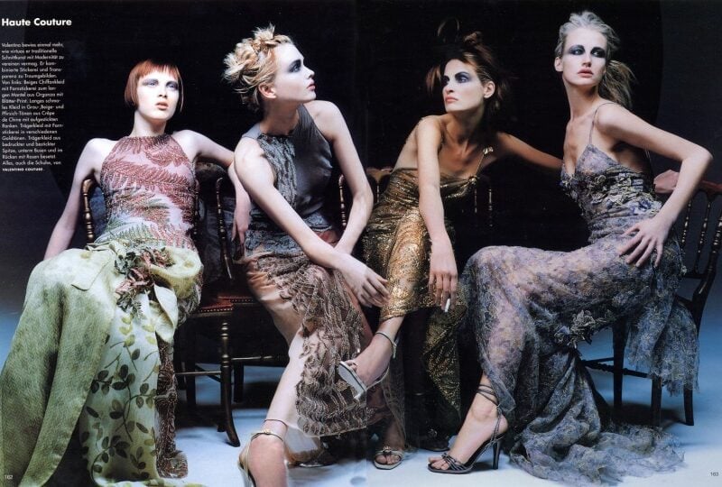 Magazine: Deutsch Vogue - Photographer: Michel Comte - Model: Karen, Kylie, Amanda, Ester - Location: Ritz, Parigi - Hair: Pier Giuseppe Moroni