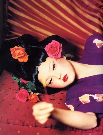 Woman's Ways '98 NEW YORK - Photographer: Ellen Von Unwerth - Model: Devon - Location: New York - Hair: Pier Giuseppe Moroni